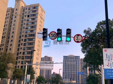 上海嘉定50个路口大功率信号灯更新项目