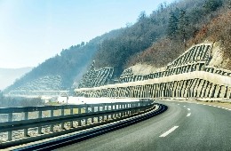 公路边坡灾害监测预警关键技术