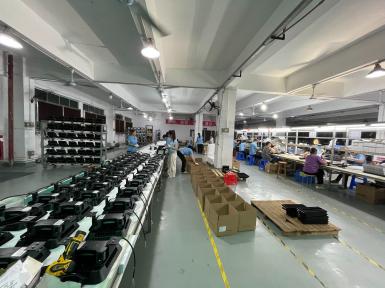 X16系列多功能路灯3300套出海交付