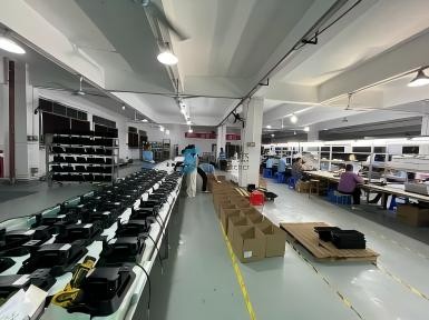 X16系列多功能路灯3300套出海交付